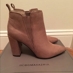 ✨Price Drop✨Suede Bootie