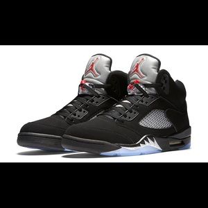 Size 8 Nike Air Jordan Retro 5