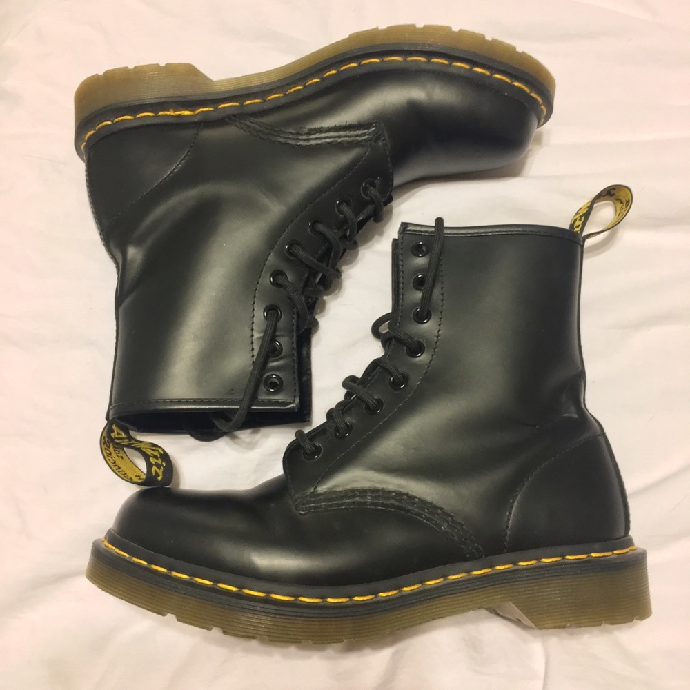 Dr Martens 1460s - black smooth leather