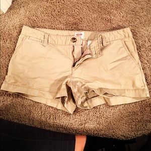 khaki shorts