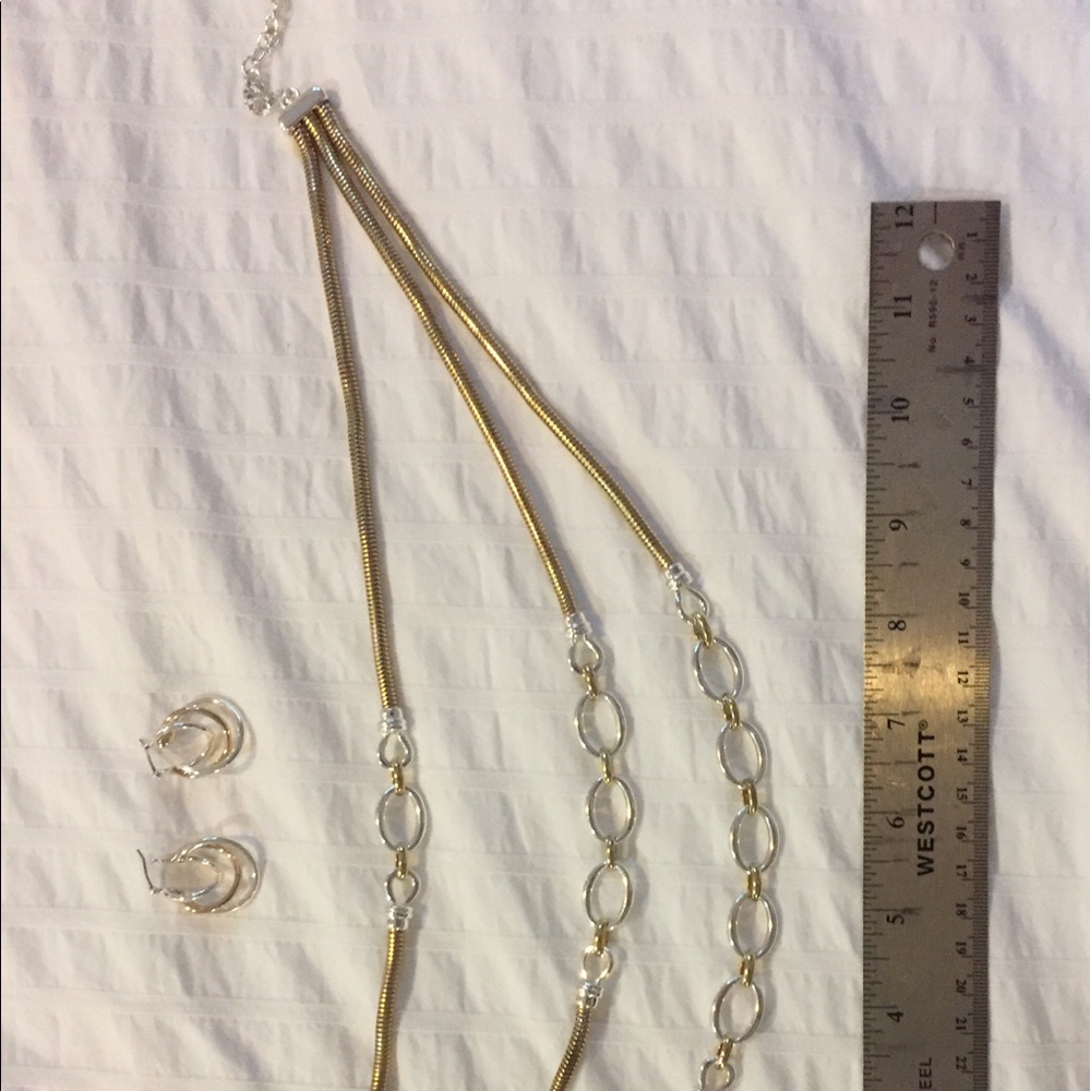 Gold and Silver Fashion Earring and Necklace