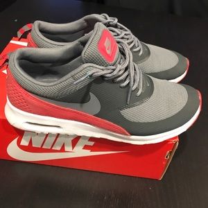 Women's Nike air max Thea size 7.5