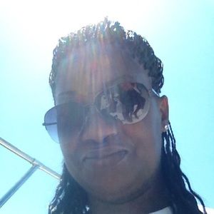 Meet your Posher, Carles