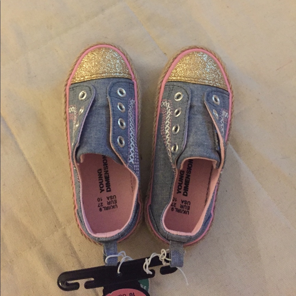 Girls shoes size 10