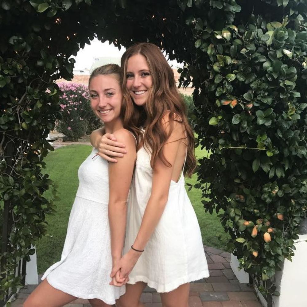 Meet your Posher, Ella