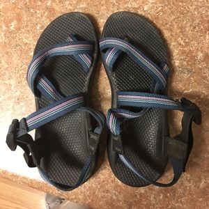 chacos!
