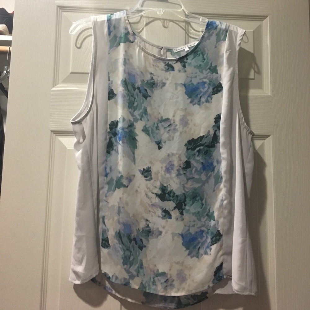 Floral top