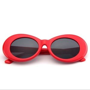 Cobain style sunglasses