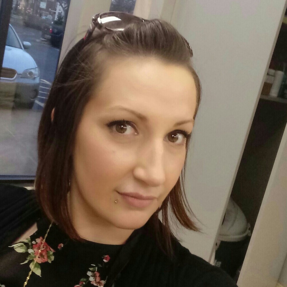 Meet your Posher, Kelly