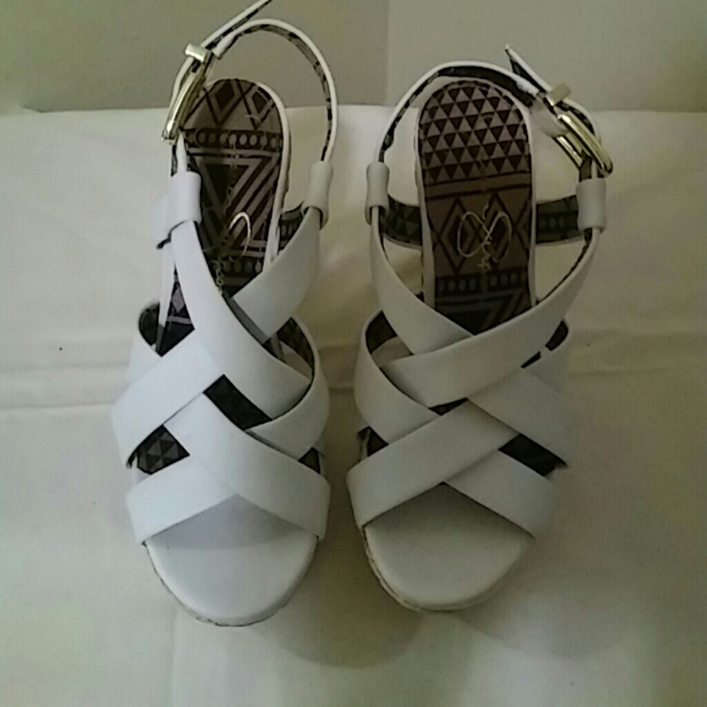 Jessica Simpson white wedges
