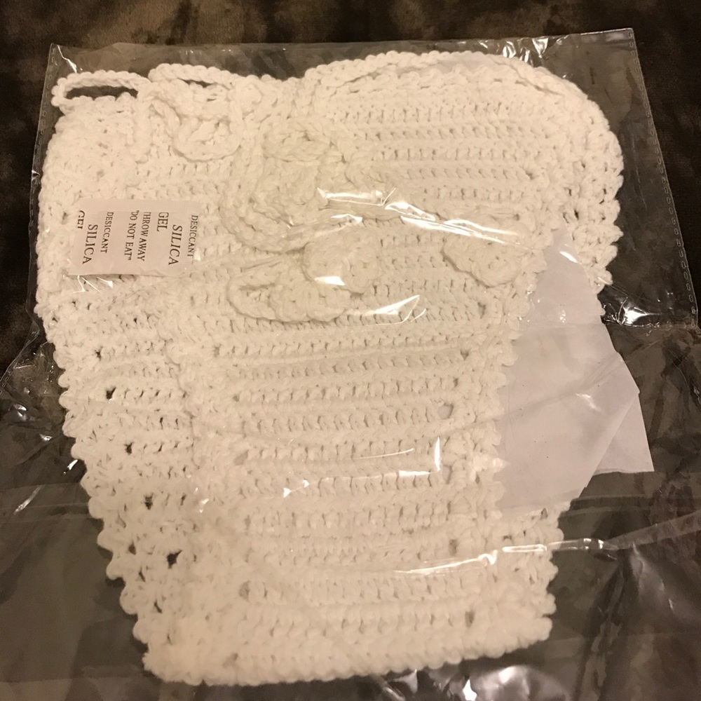 White crochet bottoms M