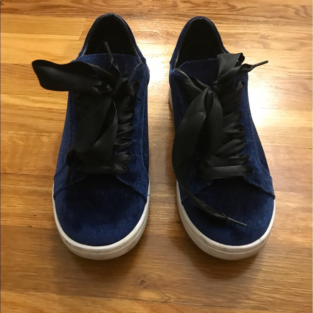 Sam Edelman velvet sneaker