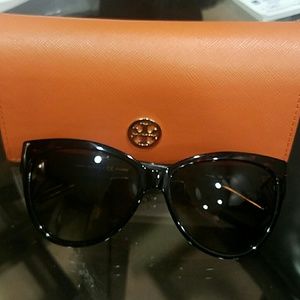 NWOT Tory Burch Oversized Cat Eye Sunglasses