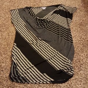 NWOT Dressy maternity (or not) tee