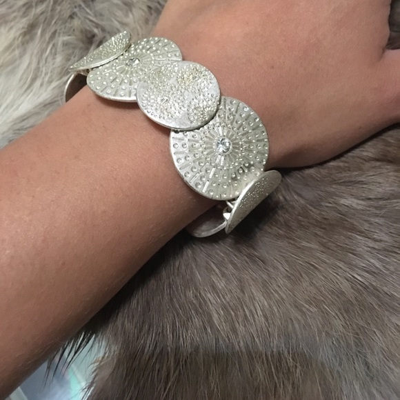 Bracelet - Picture 3 of 3