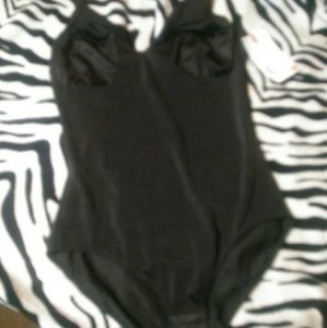 IZOD body shapewear sz XL in black NWT