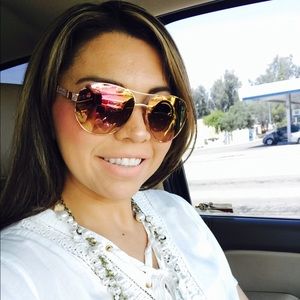 Meet your Posher, Blanca