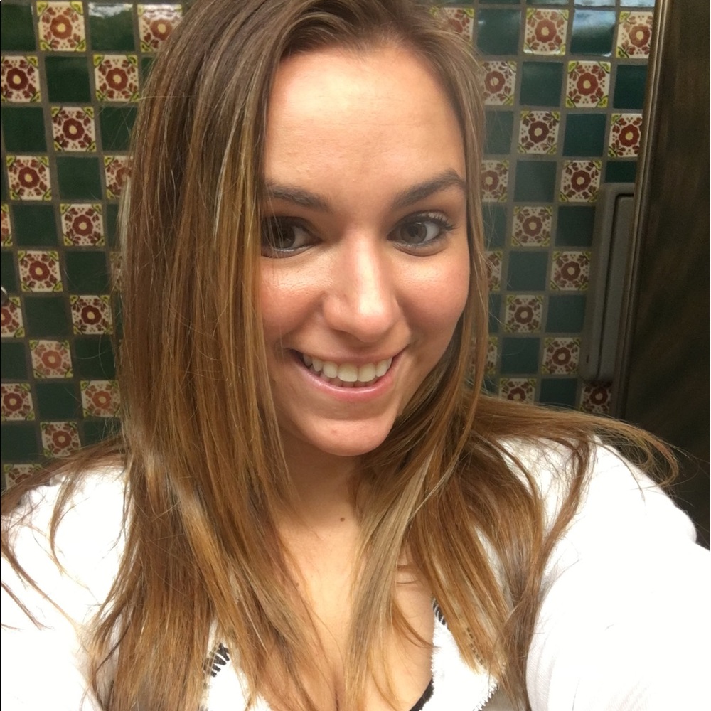 Meet your Posher, Ricole