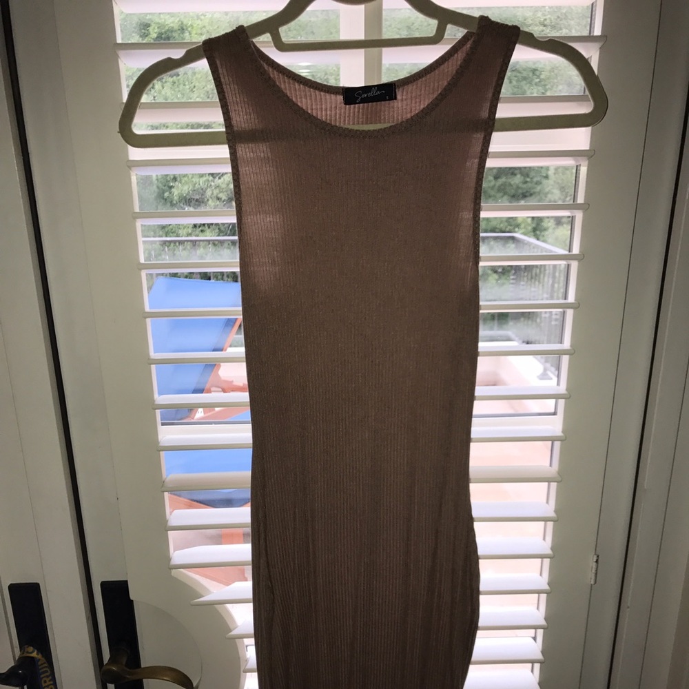 Sosorella mid length beige bodycon dress