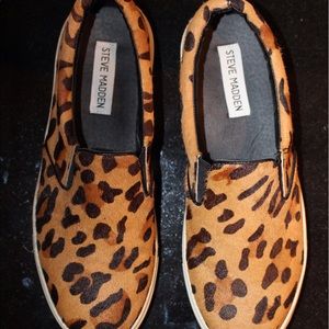 Steve Madden Leopard pattern slip ons