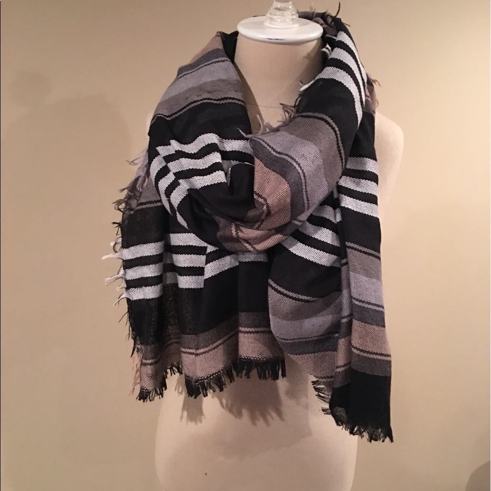 Steve Madden Scarf