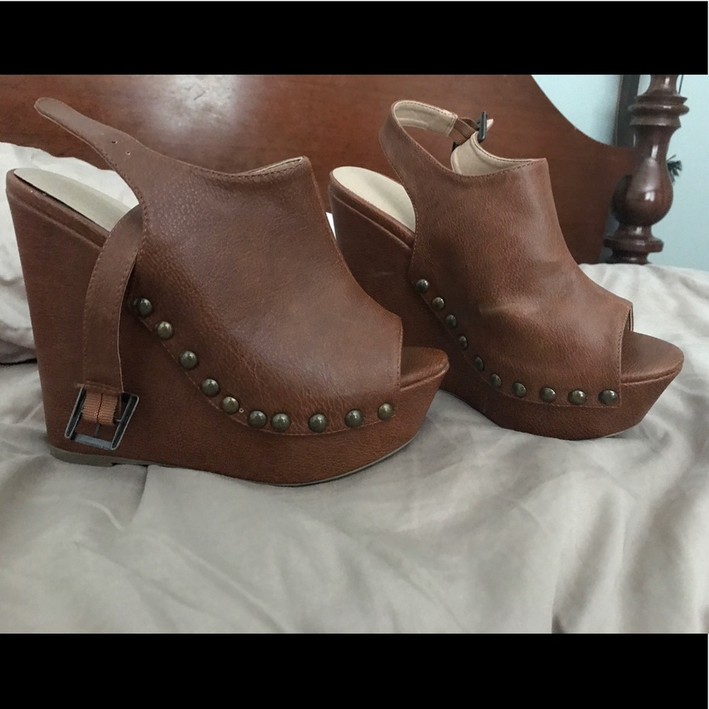 Brown wedges