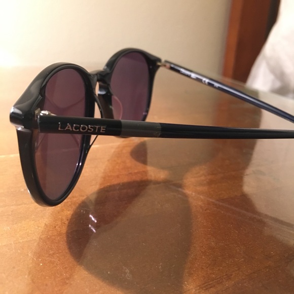 Lacoste Vintage Keyhole Bridge Sunglasses - Picture 2 of 3