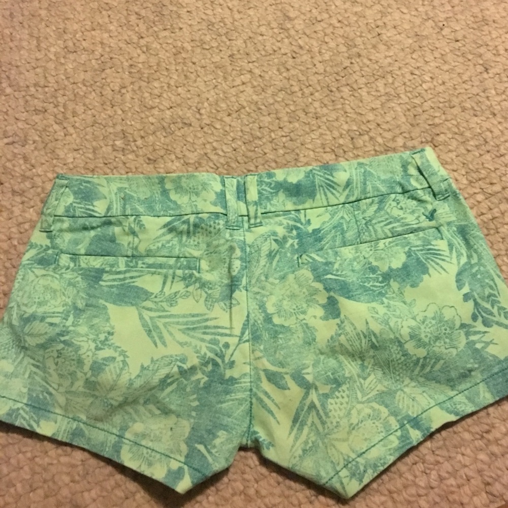 Bright Tropical Pattern American Eagle Shorts - image 2