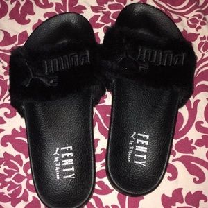 NWOT Puma Fenty Slides