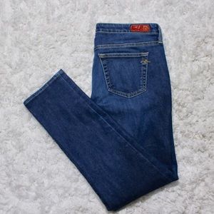 Adriano Goldschmeid The Stilt cigarette jean