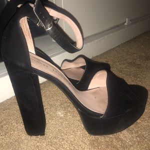 Black Chinese Laundry Heels