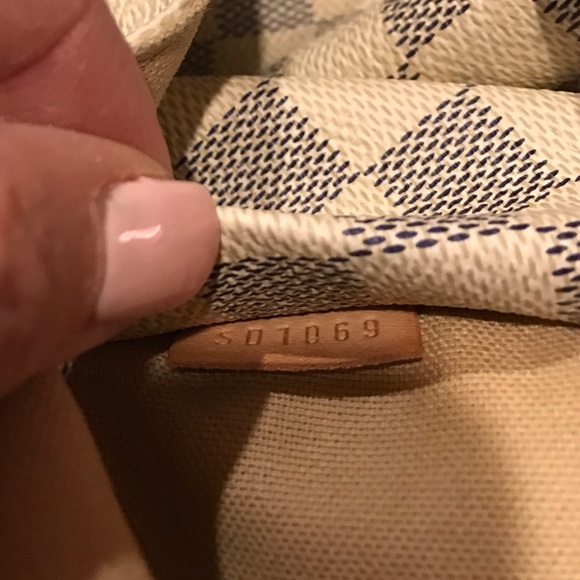 ❗️SOLD💃💃💃Louis Vuitton Damier Azur Totally Mm - Picture 6 of 8