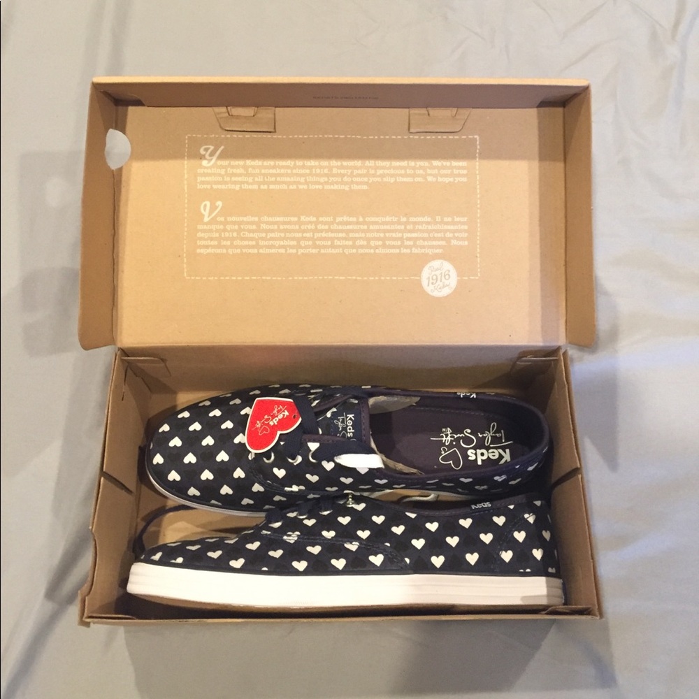 Taylor Swift Keds-Blue with Black and White Hearts