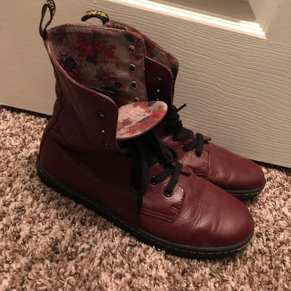 Dr. Martens Shoes - Maroon Dr. Martens