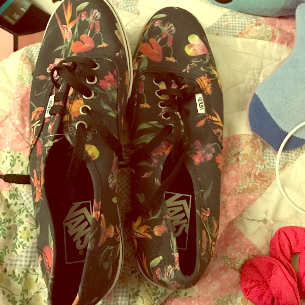 Vans dark floral