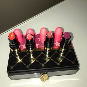 Mac lipstick Christmas 2016 kit.