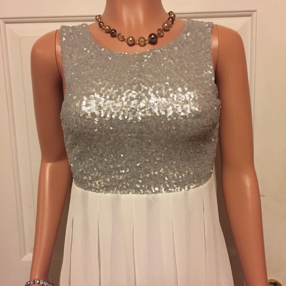 ❌SOLD❌ NWT TFNC Sequin Low Back White Mini Dress - Picture 5 of 8