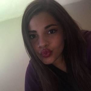 Meet your Posher, Alyssa