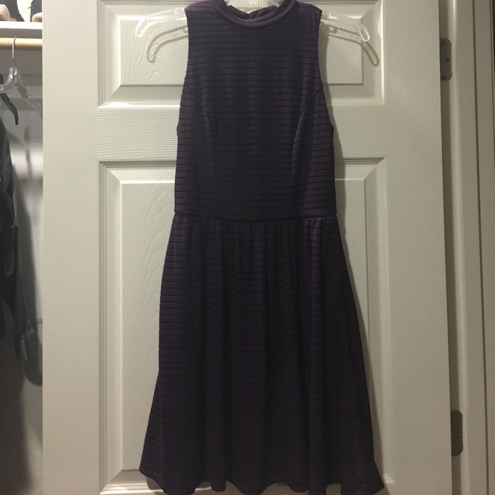 Purple sleeveless dress