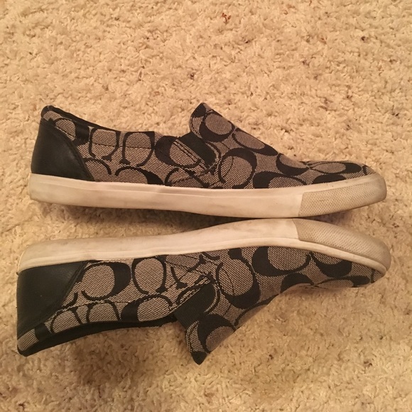 Coach Slip on Shoes - Picture 4 of 6