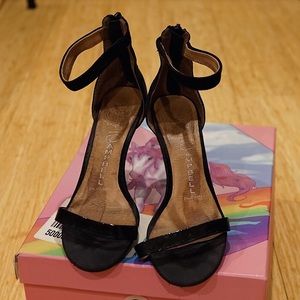 Jeffrey Campbell Black Strap Heel 6.5
