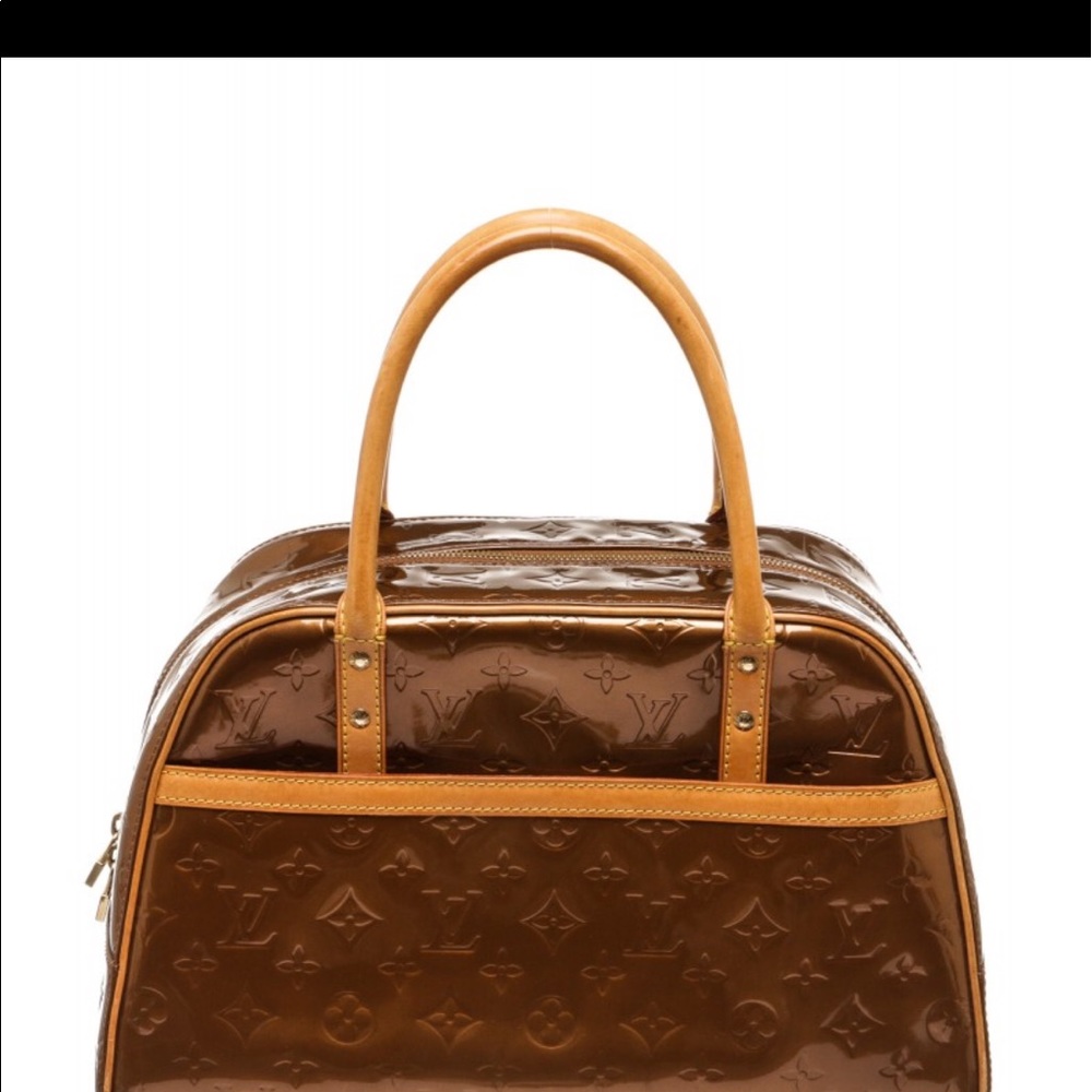 💯 %Authentic Venus Leather Monogram Tompkins