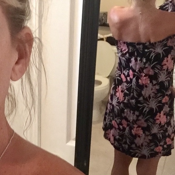 EXPRESS FLIRTY FLORAL DRESS - Picture 5 of 8