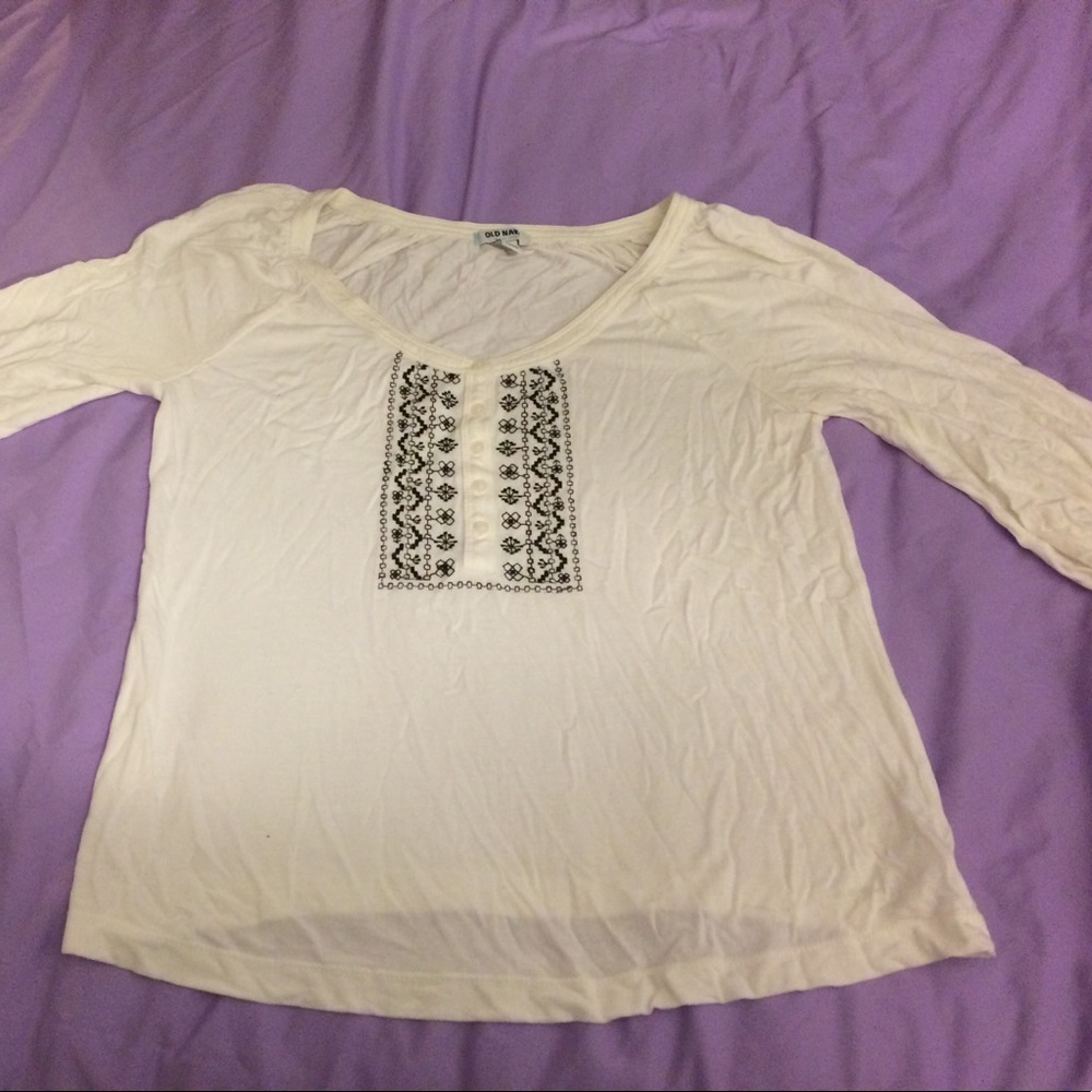 3/4 length Old Navy shirt