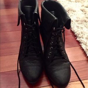 Combat boot heels size 6.5!