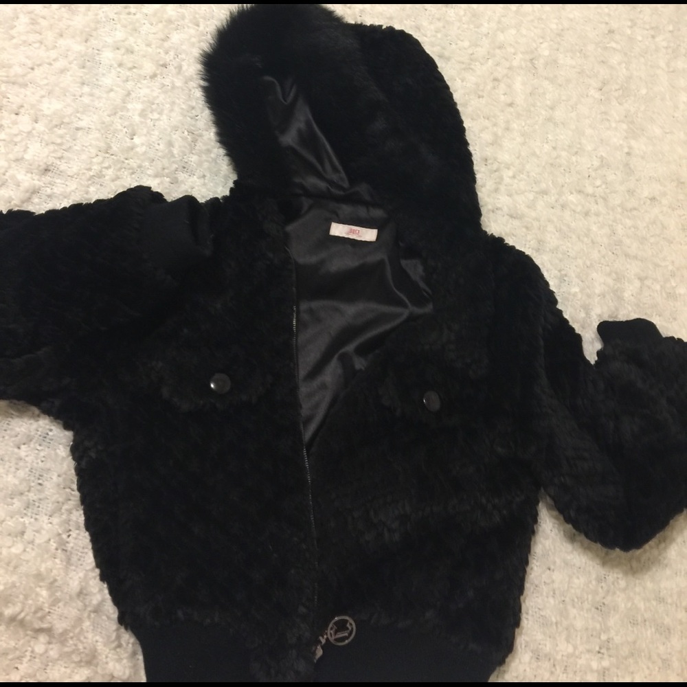 Woman J lo fur coat