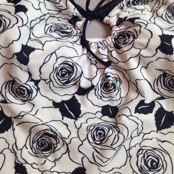 ANNE COLE COLLECTION TOP TANK EXCELLENT CONDITION - Picture 2 of 4