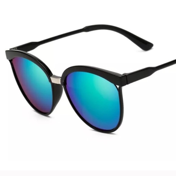 austin gal Accessories Turquoise Mirror Sunglasses Cateye Black