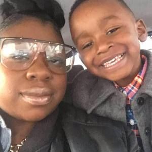 Meet your Posher, Takeena