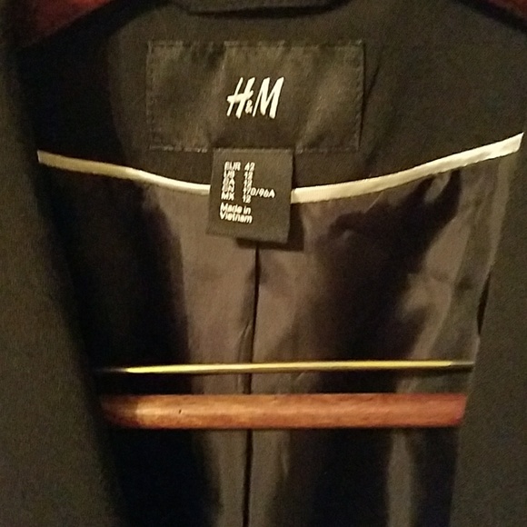Black H&M Blazer - Picture 4 of 5